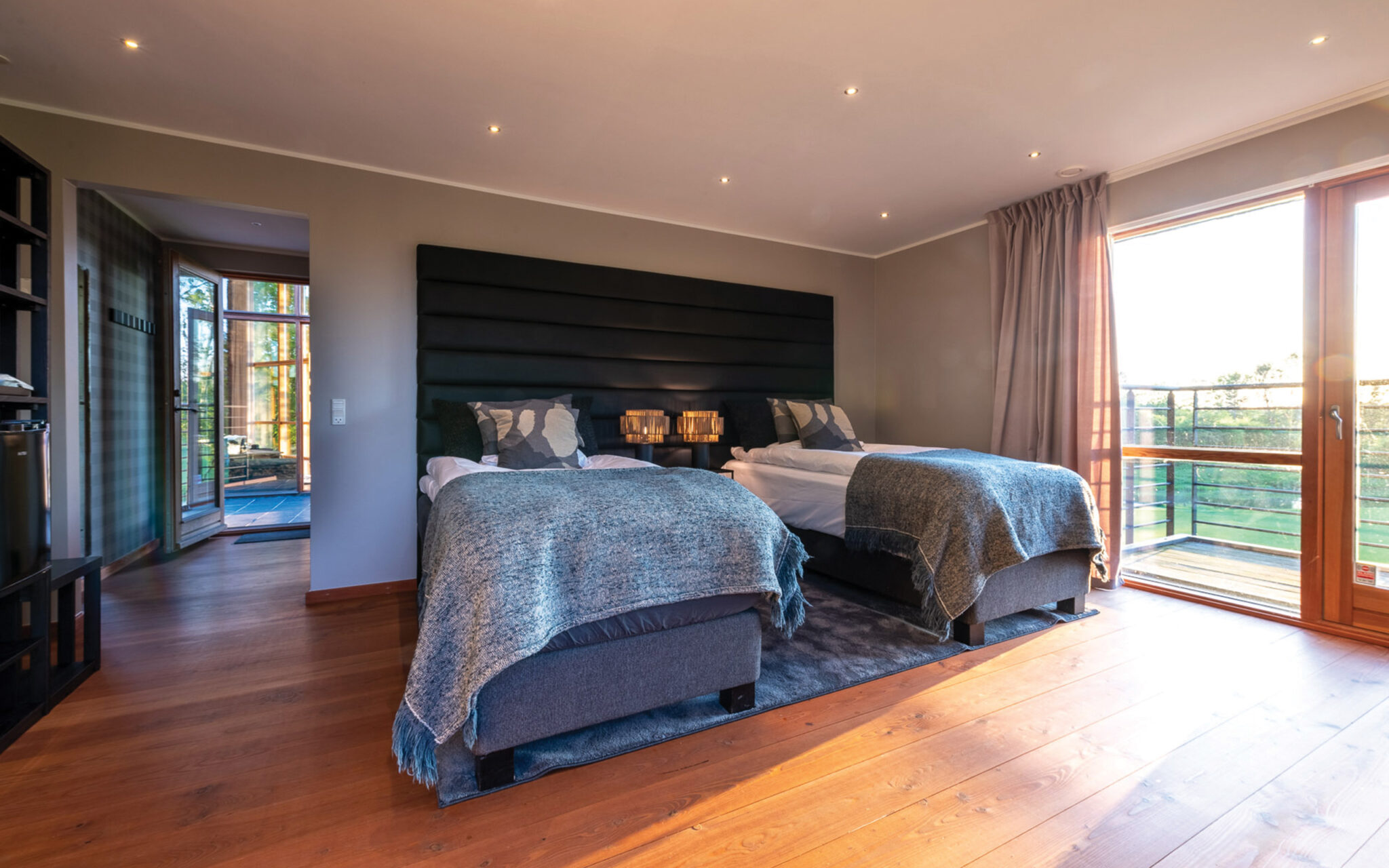Snapshot of Upscale Scandinavian Apartments With Golf Course Weddings